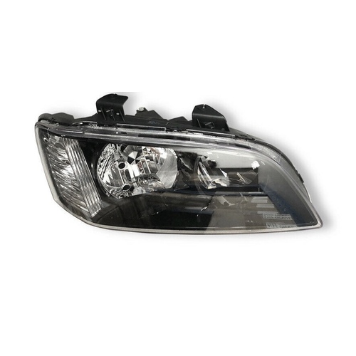 HOLDEN VE COMMODORE SS SSV OMEGA  REPLACEMENT RH HEADLIGHT NEW NON GENUINE SV8 SPACK
