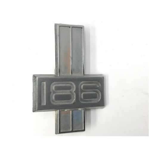 HK HT HG HOLDEN ORIGINAL186 BADGE KINGSWOOD PREMIER BELMONT GM 743115