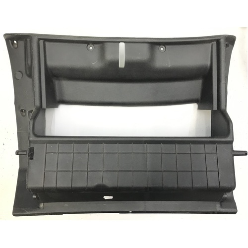 HOLDEN VT VX VU COMMODORE USED GLOVEBOX LID INNER 92108740