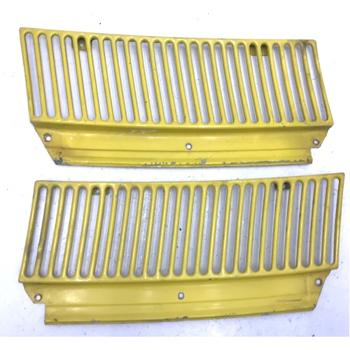 HOLDEN HD HR USED FRONT WIPER GRILLES SEDAN WAGON UTE VAN SPECIAL PREMIER X2