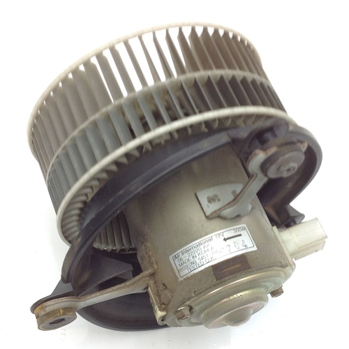 VT VX VU WH HOLDEN COMMODORE HEATER FAN BLOWER SS CALAIS BERLINA EXECUTIVE 