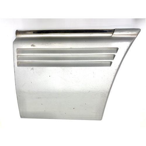 HOLDEN COMMODORE VK CALAIS USED  RIGHT HAND LOWER GUARD MOULD