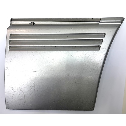 HOLDEN COMMODORE VK CALAIS USED  RIGHT HAND LOWER GUARD MOULD