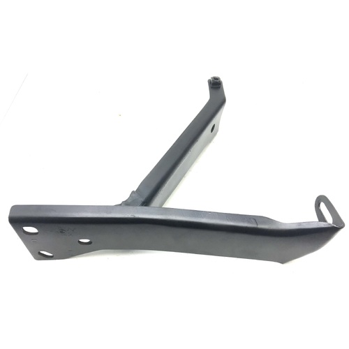 HOLDEN WB STATESMAN UTE VAN USED GMH GENUINE LEFT FRONT BUMPER BAR BRACKET