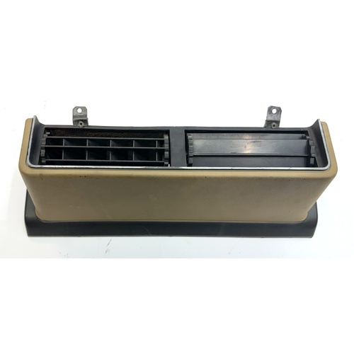 TORANA UC USED INTERIOR HEATER VENT PANEL SEDAN HATCHBACK SL SLE SECONDHAND