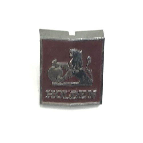 COMMODORE VC GRILLE BADGE ORIGINAL GENUINE SECONDHAND HOLDEN