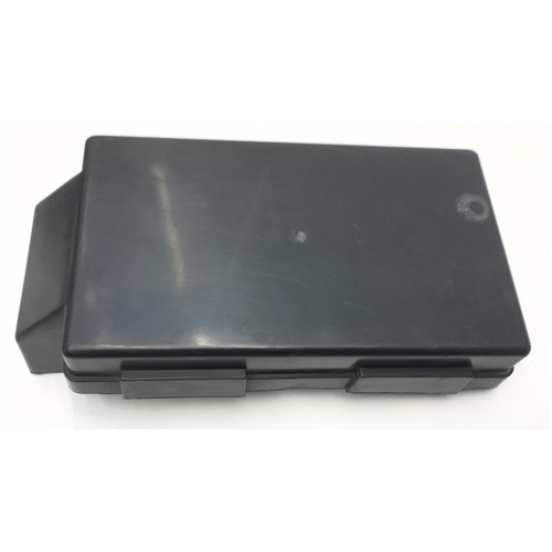 VL COMMODORE USED ENGINE BAY FUSE BOX COVER PANEL 92025281