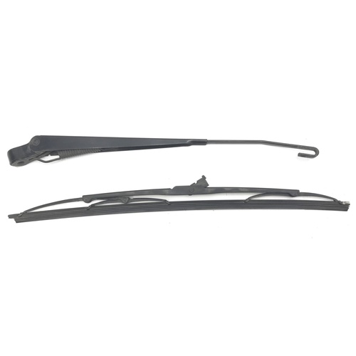 VT VX VY VZ HOLDEN COMMODORE STATION WAGON TAILGATE WIPER ARM
