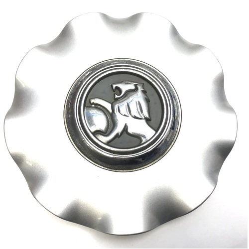VT CALAIS HOLDEN COMMODORE FACTORY USED WHEEL CENTRE CAP SERIES ONE GENUINE SECONDHAND