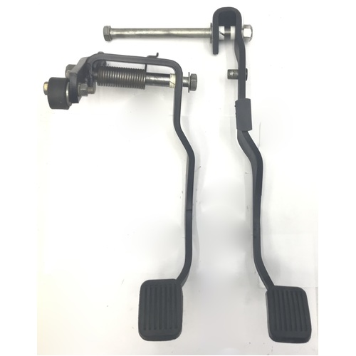 HOLDEN TORANA LH 6 CYLINDER USED CLUTCH AND BRAKE PEDALS  MECHANICAL CLUTCH SL SLR G PACK