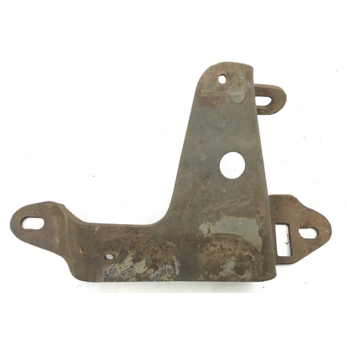 HOLDEN HJ HX HZ SEDAN BUMPER BAR BRACKET REAR LEFT USED