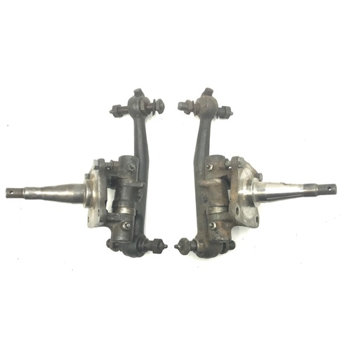 EJ EH HD HOLDEN PAIR OF USED KING PIN FRONT STUB ASSMEMBLEYS 