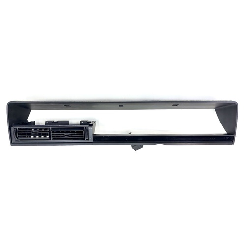 COMMODORE VK EXEC BERLINA USED UPPER INNER DASH GUAGE SURROUND BEZEL